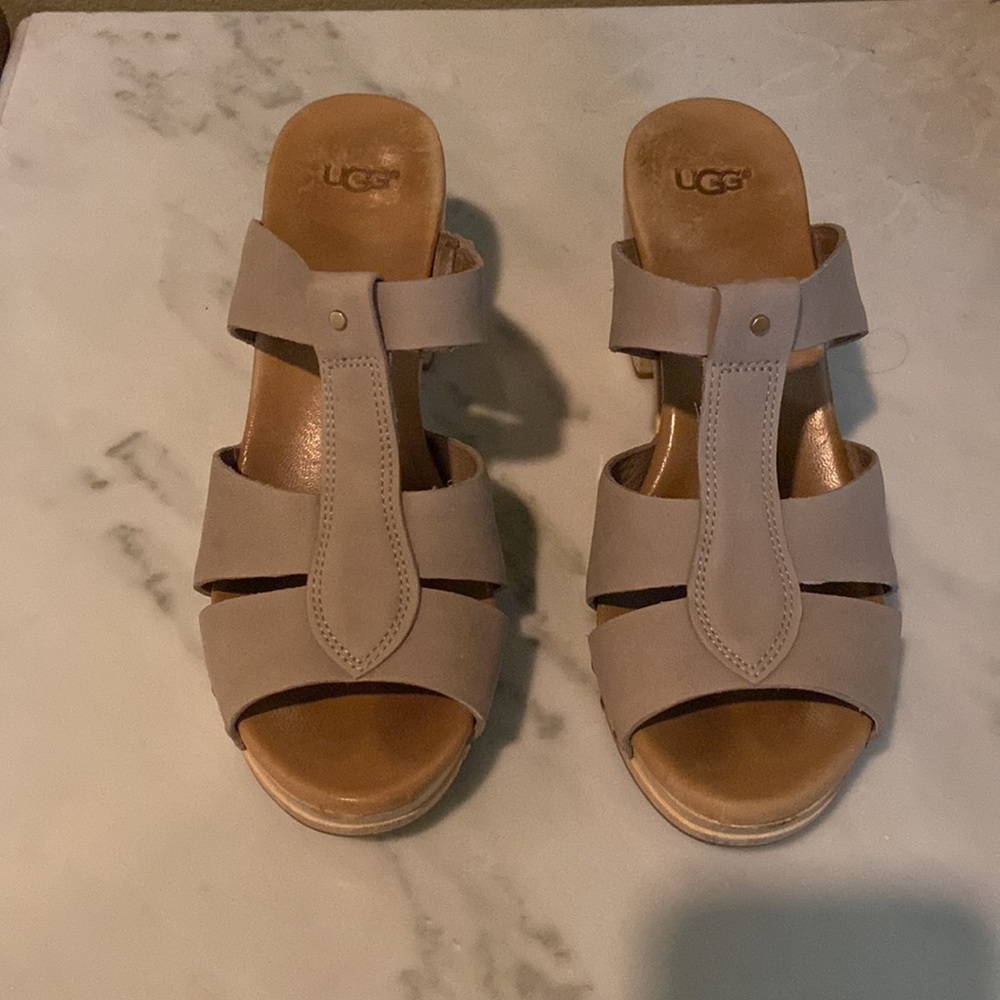 UGG Jennie Wedge Heels Sandals Soft Tan Leather Wood Platform Soles LIKE NEW 8